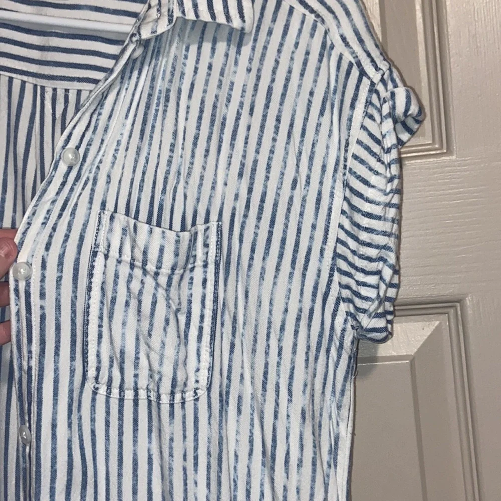 American Eagle Striped Button Down Shirt - Picture 2 of 4